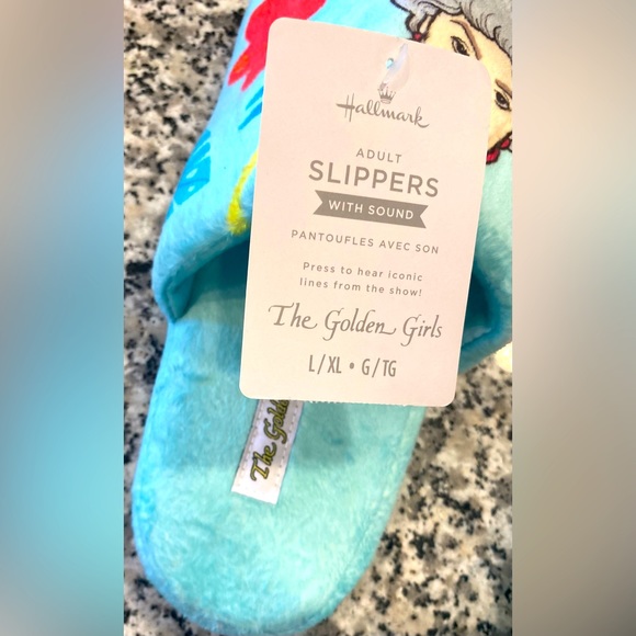The Golden Girls Slippers with Sound - Picture 12 of 14